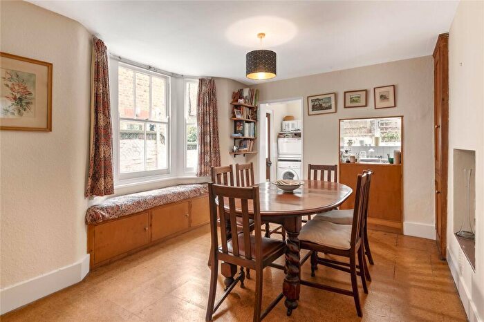 3 Bedroom Terraced House For Sale In Worfield Street, London, SW11