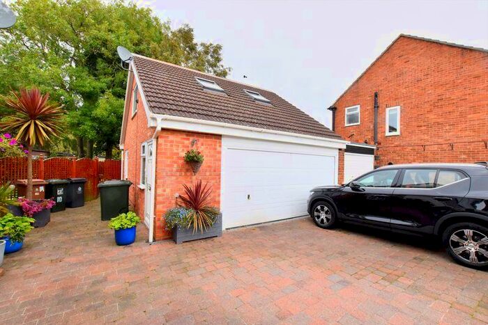 2 Bedroom Bungalow To Rent In Widdrington Gardens, Newcastle Upon Tyne, NE13