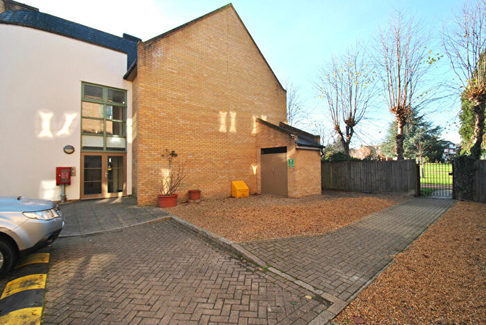 2 Bedroom Apartment To Rent In Nightingale Road, Hitchin, SG5