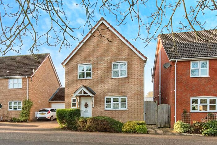 3 Bedroom Detached House For Sale In Green Acre Close, Mundford, Thetford, IP26