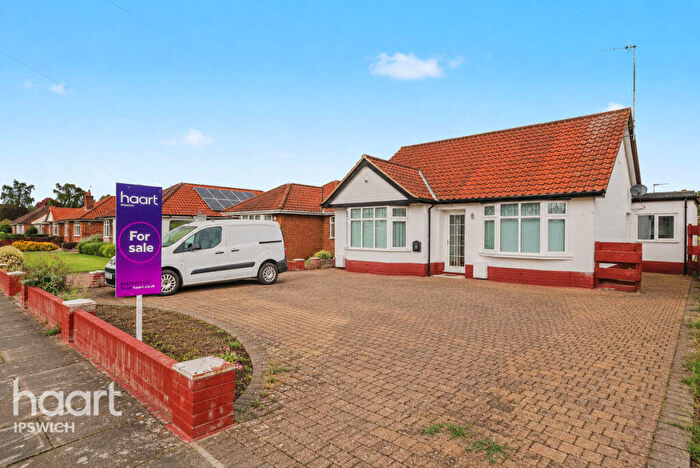 3 Bedroom Detached Bungalow For Sale In Chelsworth Avenue, Ipswich, IP4