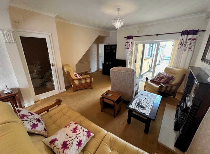 3 Bedroom Terraced House For Sale In Dumfries Street, Treorchy, CF42