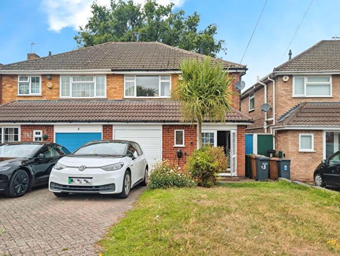 3 Bedroom Semi-Detached House To Rent In Mickleton Road, Solihull, B92