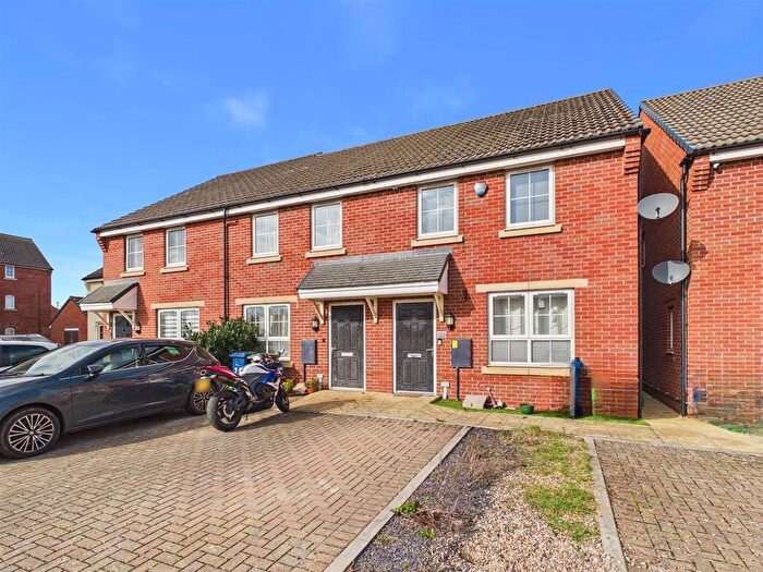 2 Bedroom Semi Detached House For Sale In Hyatt Close, Longford, GL2