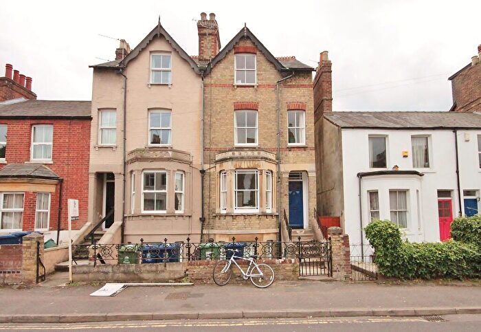 4 Bedroom Semi-Detached House To Rent In James Street, Oxford, OX4