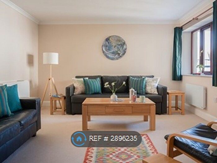 2 Bedroom Flat To Rent In Challenger Quay, Falmouth, TR11