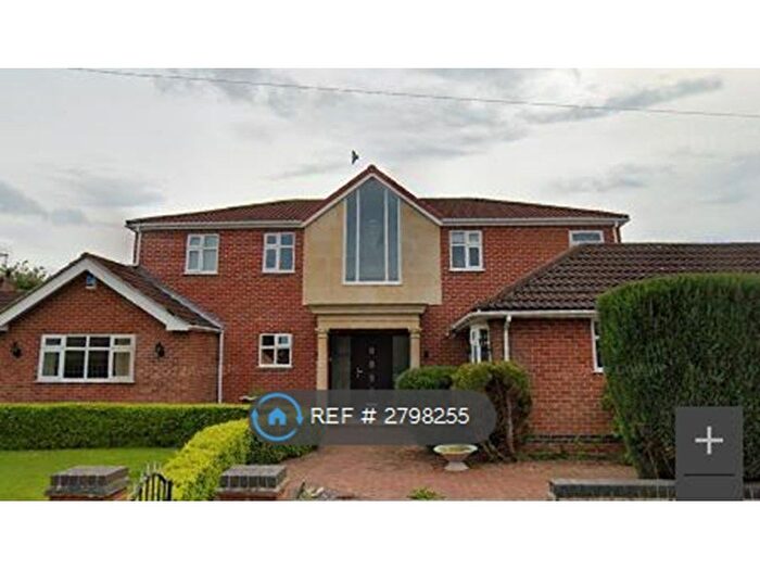 Studio To Rent In Digby Avenue, Nottingham, NG3