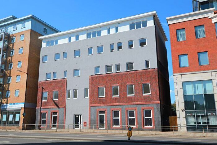 1 Bedroom Flat For Sale In High Street, Slough, SL1