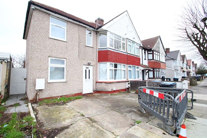 4 Bedroom Terraced House To Rent In St. Mary's Road, London, N9