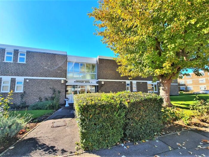 2 Bedroom Flat To Rent In Hampshire House, Stratton Close, Edgware, Greater London, HA8