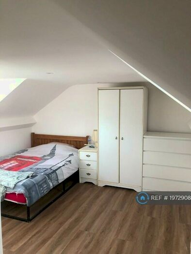 Studio To Rent In London, London, N1