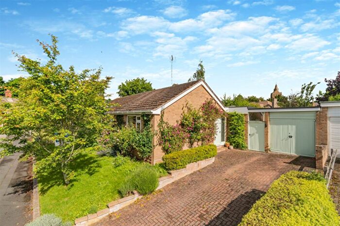 4 Bedroom Bungalow For Sale In Windmill Way, Lyddington, Rutland, LE15