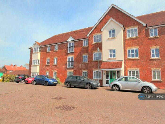 2 Bedroom Flat To Rent In Brendon Court, Tiptree, Colchester, CO5