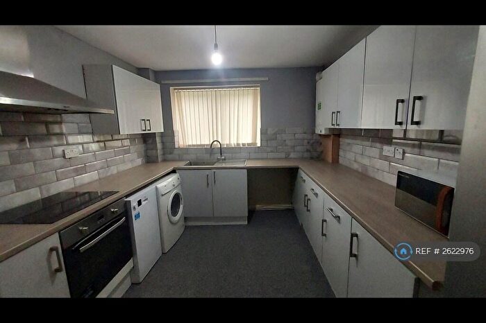 2 Bedroom Flat To Rent In Warwickhill Road, Kilmarnock, KA1