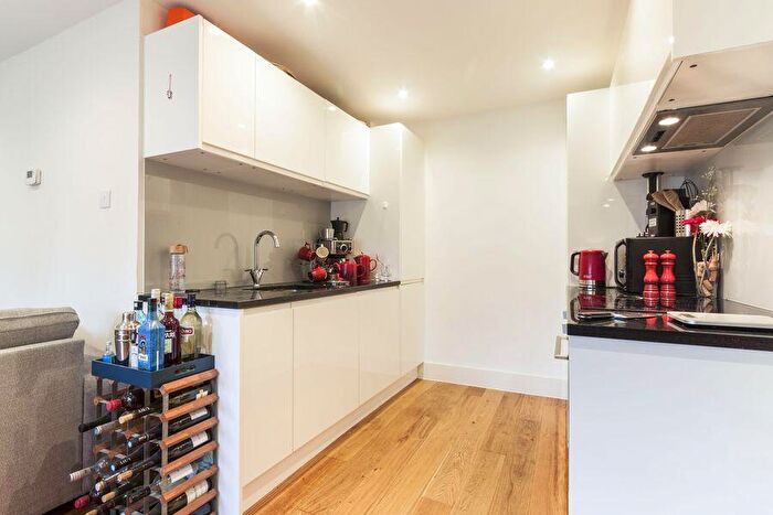1 Bedroom Flat To Rent In Lily Court, Havelock Road, Wokingham, RG41