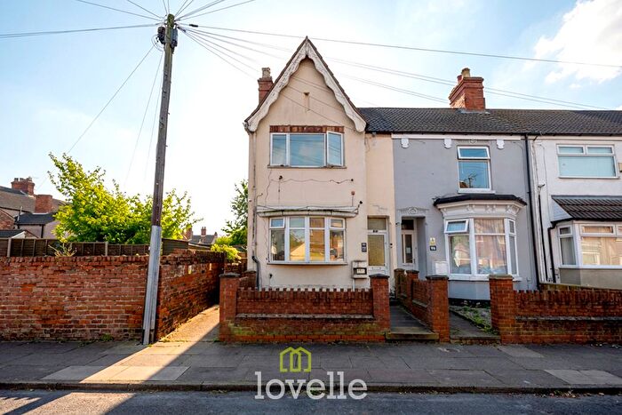 3 Bedroom Terraced House For Sale In Patrick Street, Grimsby, DN32