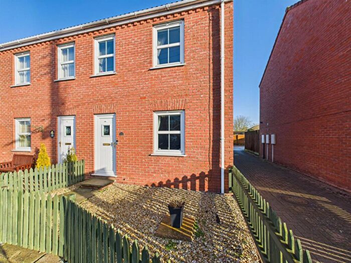 2 Bedroom Semi Detached House For Sale In Dashwood Road, Alford, LN13
