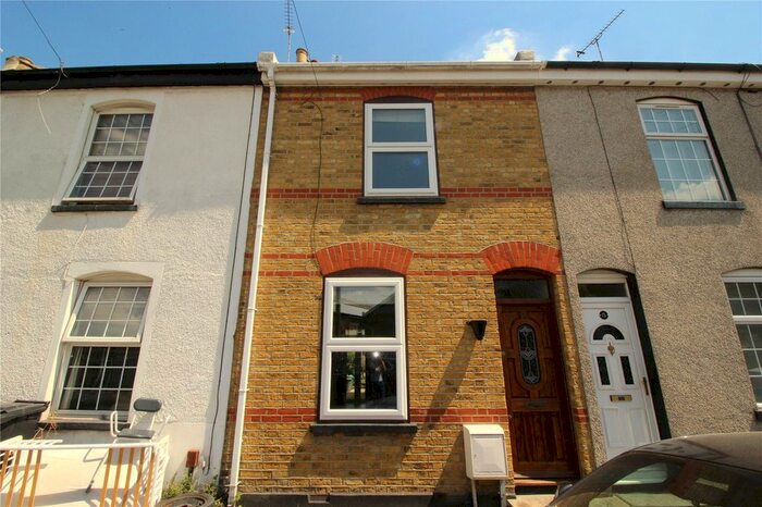 3 Bedroom Terraced House To Rent In Five Ash Road, Gravesend, Kent, DA11