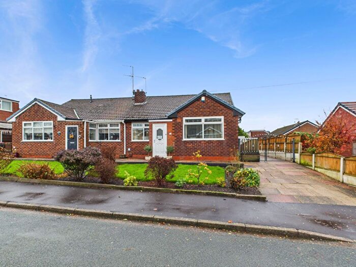 2 Bedroom Semi-Detached Bungalow For Sale In Ashford Avenue, Worsley, M28