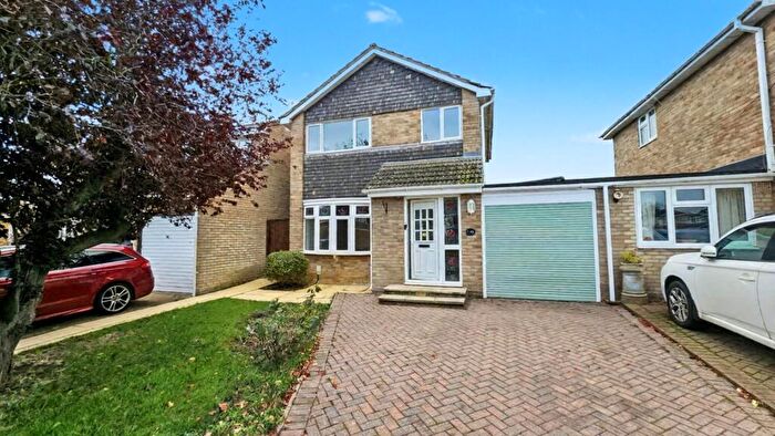 3 Bedroom Detached House For Sale In Eastfield Crescent, Yardley Gobion, Towcester, NN12