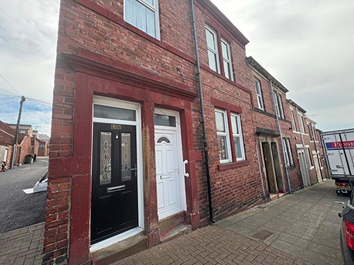 2 Bedroom Flat To Rent In Rosebery Avenue, Gateshead, NE8