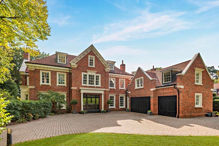 6 Bedroom Detached House For Sale In Monks Walk, Ascot, Berkshire, SL5