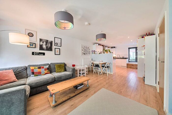 3 Bedroom Flat For Sale In Akerman Road, Oval, London, SW9