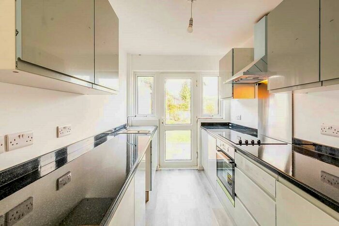 3 Bedroom Terraced House To Rent In Milford Close, Havant, Hampshire, PO9