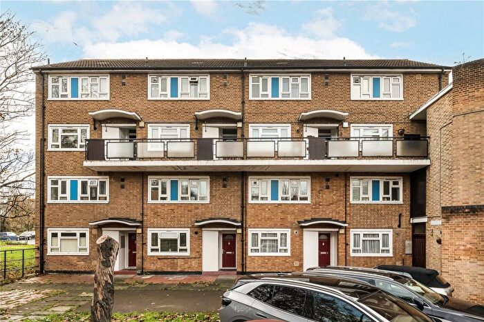 2 Bedroom Maisonette To Rent In Brook Lane, London, SE3