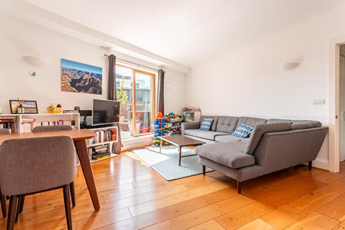 2 Bedroom Flat For Sale In New England Street, Brighton, BN1