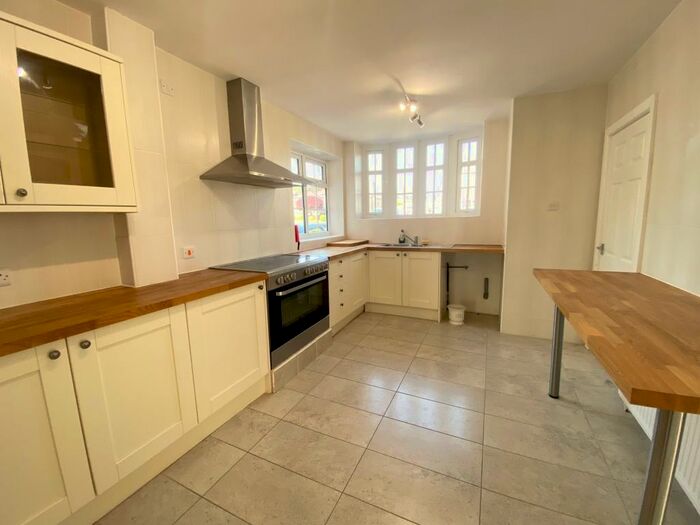 5 Bedroom Detached House To Rent In Newman Court, Spinneyfield, S60