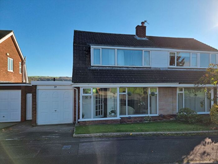 3 Bedroom Semi-Detached House For Sale In Ponthaugh, Rowlands Gill, NE39