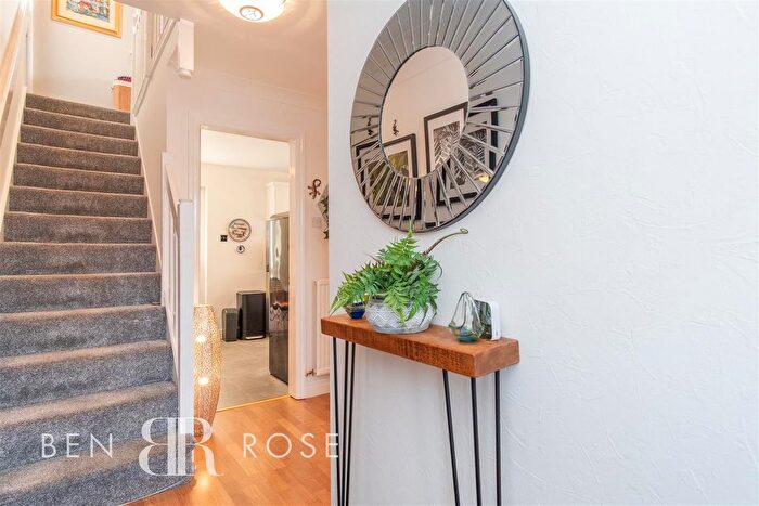 4 Bedroom Detached House For Sale In Spring Meadow, Clayton-Le-Woods, Chorley, PR25