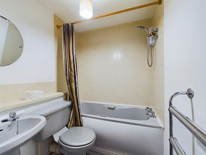 1 Bedroom Flat For Sale In Murray Terrace, Smithton, Inverness, IV2