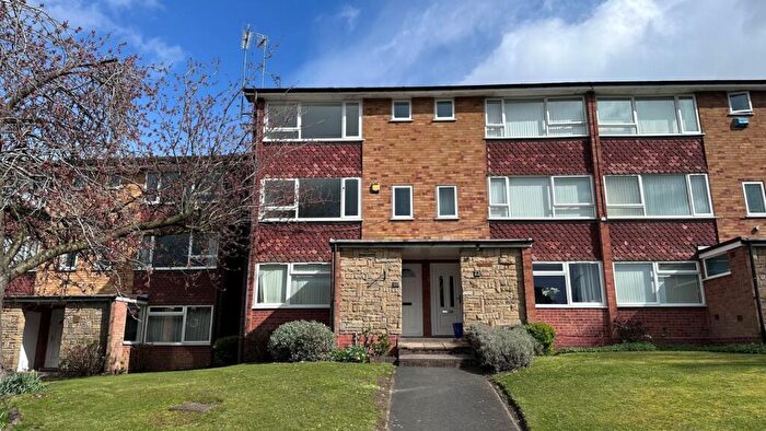 2 Bedroom Maisonette For Sale In Monksfield Avenue, Birmingham, West Midlands, B43