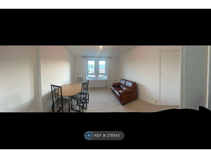 3 Bedroom Flat To Rent In Sandeman Street, Dundee, DD3