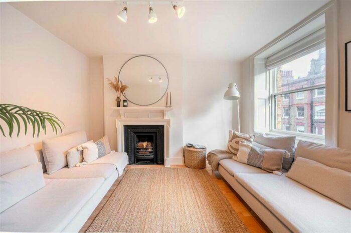 2 Bedroom Flat To Rent In Nottingham Place, London, W1U