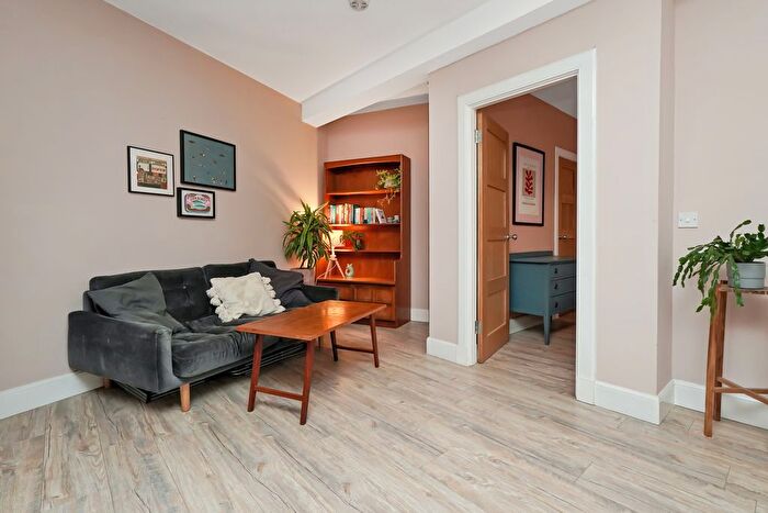 1 Bedroom Flat For Sale In Great Junction Street, Leith, Edinburgh, EH6