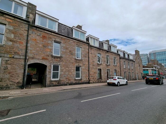 2 Bedroom Flat To Rent In Rose Street, City Centre, Aberdeen, AB10