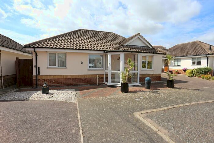 2 Bedroom Detached Bungalow To Rent In Shrubbery Close, Felixstowe, IP11