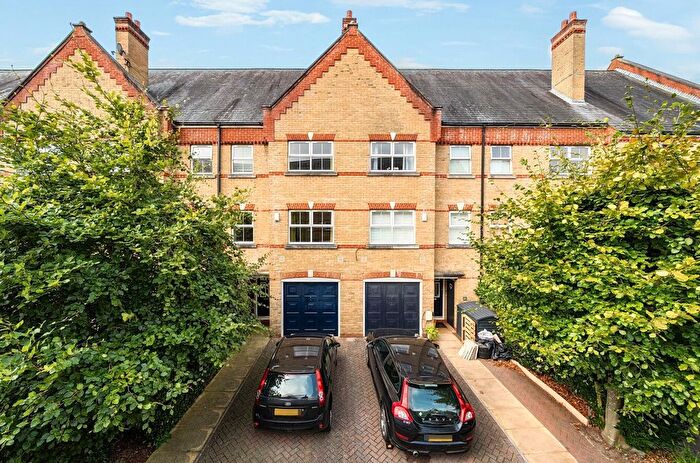 4 Bedroom Terraced House To Rent In Silistria Close, Knaphill, Woking, Surrey, GU21