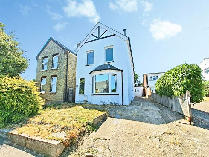5 Bedroom Detached House For Sale In Mount Road, Rochester, ME1