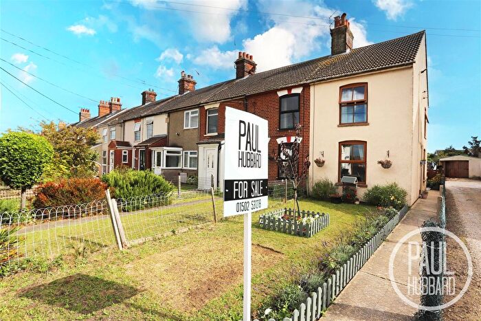 3 Bedroom End Of Terrace House For Sale In Beccles Road, Oulton Broad, NR33