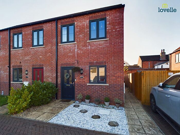 2 Bedroom End Of Terrace House To Rent In Wesley Court, Market Rasen, LN8