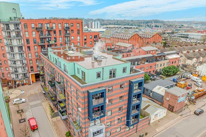 2 Bedroom Flat For Sale In Barnard Square, Leven Court, IP2