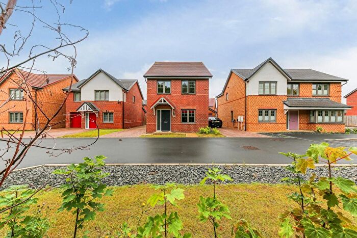 3 Bedroom Detached House For Sale In Blackthorn Gardens, Cygnet Park, NE12