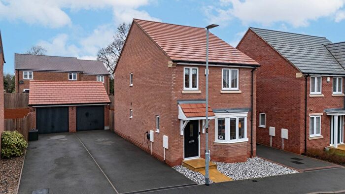 3 Bedroom Detached House For Sale In Barwell Drive, Rothley, LE7
