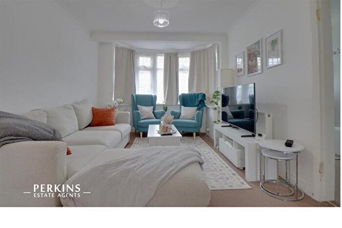 3 Bedroom Terraced House For Sale In Greenford, UB6