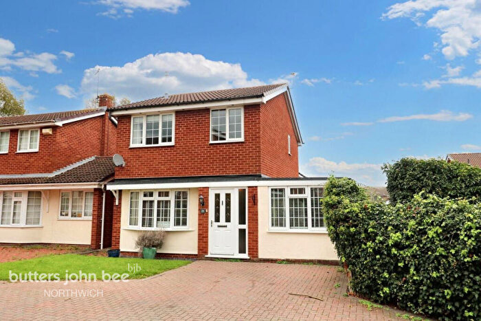 3 Bedroom Detached House For Sale In Hewitt Grove, Northwich, CW9