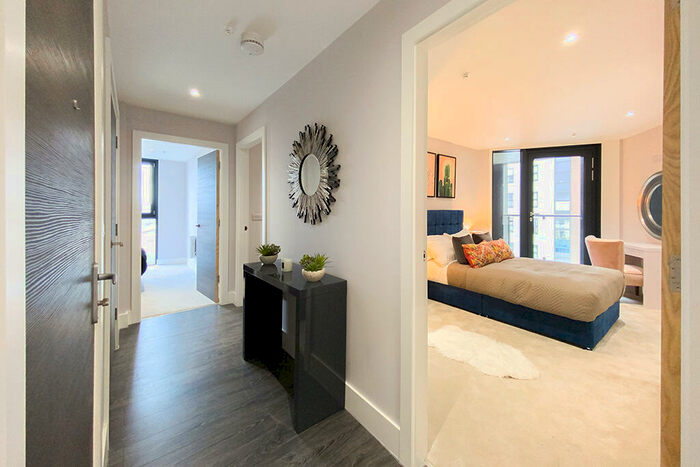 2 Bedroom Apartment To Rent In The Hallmark, Green Quarter, Manchester, M4